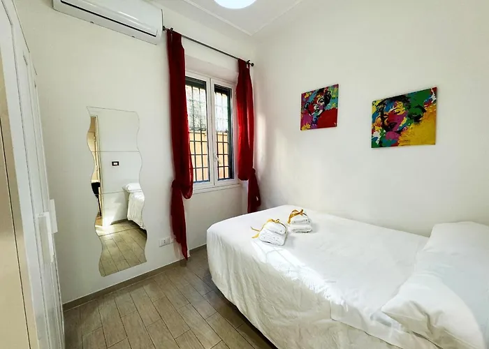 Ross House - Metro B Apartament *